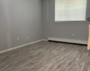 40 Owen Street - Photo Thumbnail 9