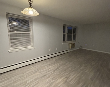 40 Owen Street - Photo Thumbnail 16