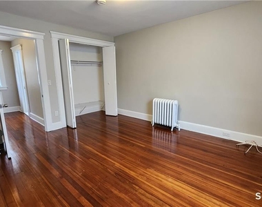 60 Houston Terrace - Photo Thumbnail 12