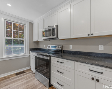 238 Isinglass Road - Photo Thumbnail 10