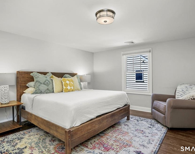 118 Brooklawn Terrace - Photo Thumbnail 8