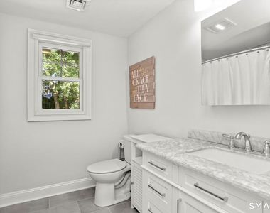 118 Brooklawn Terrace - Photo Thumbnail 12