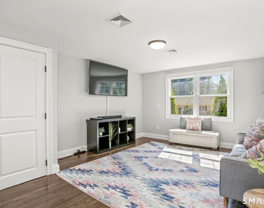118 Brooklawn Terrace - Photo Thumbnail 5