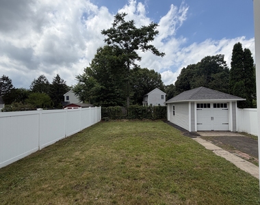 210 North Cherry Street - Photo Thumbnail 11