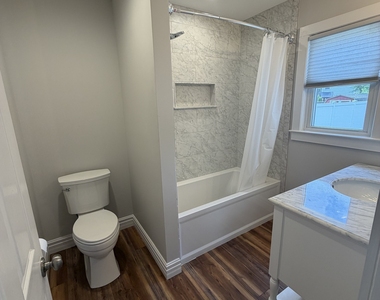 210 North Cherry Street - Photo Thumbnail 6