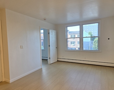 474 East 141st Street - Photo Thumbnail 3