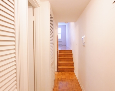 213 East 73rd Street - Photo Thumbnail 6