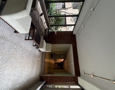 East 46th Street - Photo Thumbnail 7