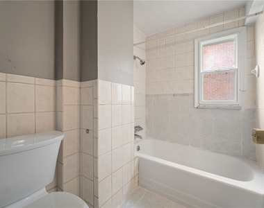 160 Hazelwood - Photo Thumbnail 16