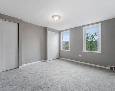 160 Hazelwood - Photo Thumbnail 22