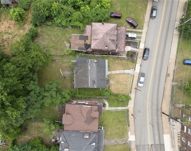 160 Hazelwood - Photo Thumbnail 37