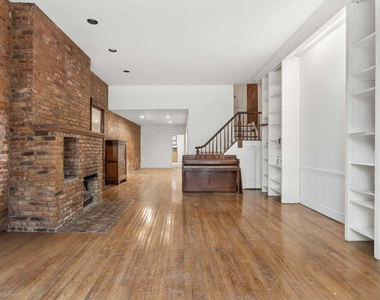212 East 11th Street - Photo Thumbnail 3
