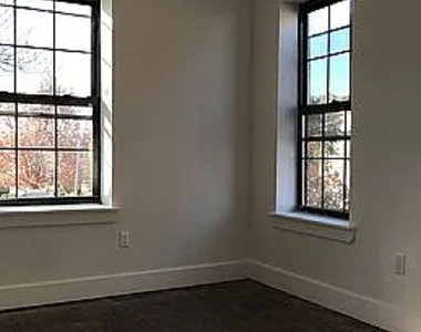 3502 Clarendon Road - Photo Thumbnail 5