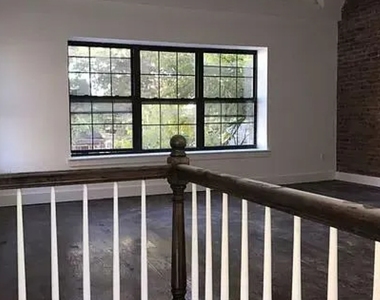 3502 Clarendon Road - Photo Thumbnail 3