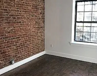 3502 Clarendon Road - Photo Thumbnail 6