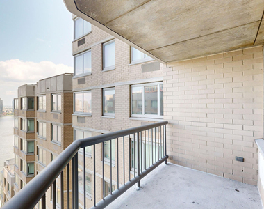 401 E 34th St - Photo Thumbnail 3