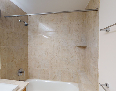 10 Hanover Square - Photo Thumbnail 4