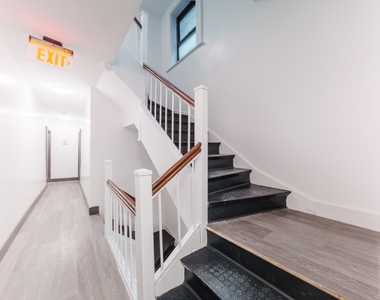 703 9th Avenue - Photo Thumbnail 7