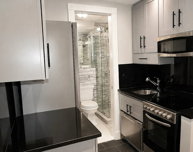West 53rd Street - Photo Thumbnail 5