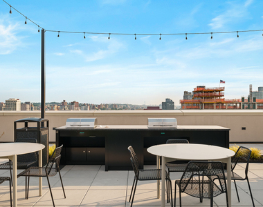 526 Baltic Street - Photo Thumbnail 9
