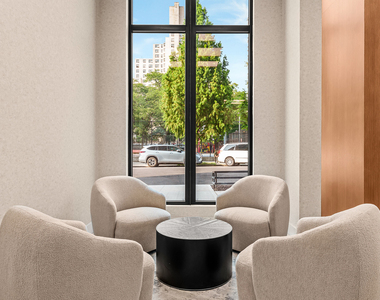 526 Baltic Street - Photo Thumbnail 12