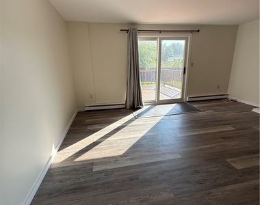 5448 Tourmaline Drive - Photo Thumbnail 3