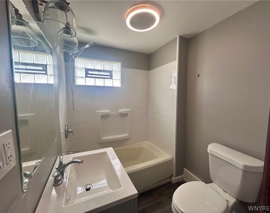 151 Amber Street - Photo Thumbnail 9