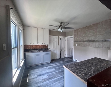 151 Amber Street - Photo Thumbnail 4
