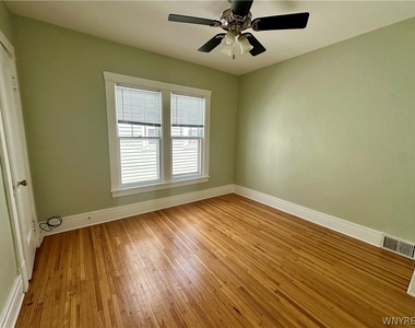 248 Commonwealth Avenue - Photo Thumbnail 16