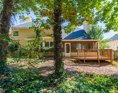 1748 Christiana Drive - Photo Thumbnail 25