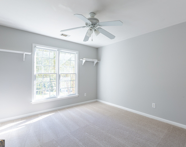 1748 Christiana Drive - Photo Thumbnail 21