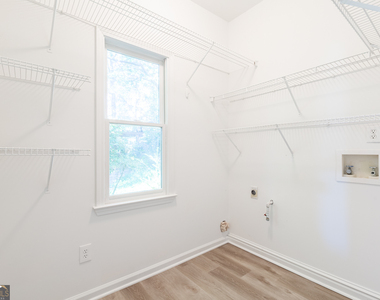 1748 Christiana Drive - Photo Thumbnail 14