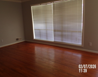 2705 Neptune Place - Photo Thumbnail 8