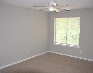 4952 Isle Royal Court - Photo Thumbnail 8