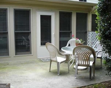 410 Forestgate Court - Photo Thumbnail 14