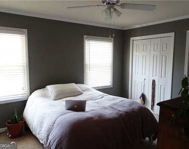 410 Forestgate Court - Photo Thumbnail 13