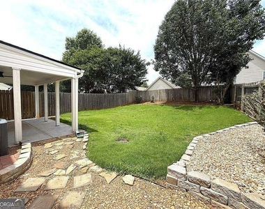 2150 Lexington Lane - Photo Thumbnail 23