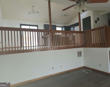 5625 Princeton Oaks Drive - Photo Thumbnail 17