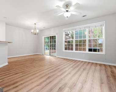 1006 Ivydale Circle - Photo Thumbnail 1