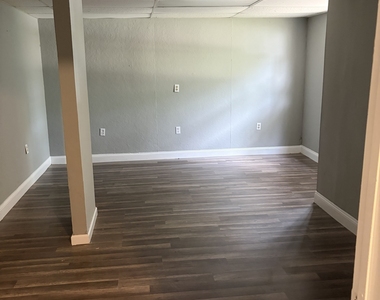 531 Carithers Road - Photo Thumbnail 12