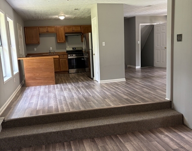 531 Carithers Road - Photo Thumbnail 3