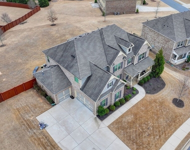 5525 Nesmith Court - Photo Thumbnail 40