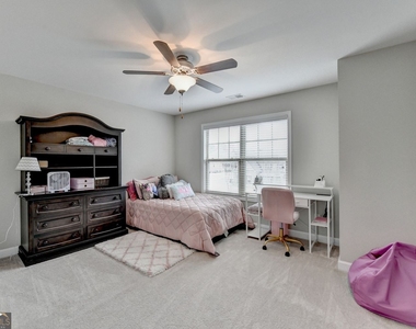 5525 Nesmith Court - Photo Thumbnail 31