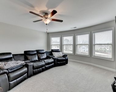 5525 Nesmith Court - Photo Thumbnail 23
