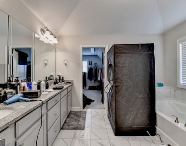 5525 Nesmith Court - Photo Thumbnail 37