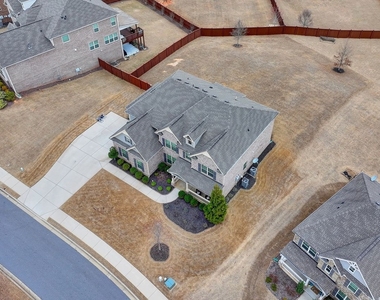 5525 Nesmith Court - Photo Thumbnail 42