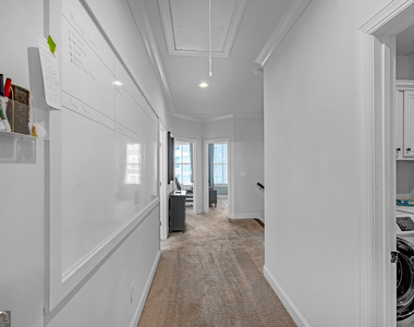 720 Avondale Hills Drive - Photo Thumbnail 25