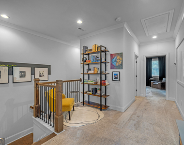 720 Avondale Hills Drive - Photo Thumbnail 18