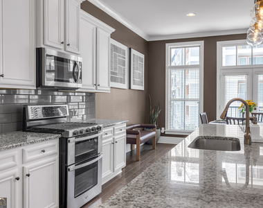 720 Avondale Hills Drive - Photo Thumbnail 7