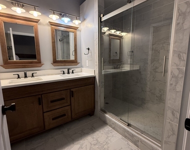 210 Walker Street Sw - Photo Thumbnail 15